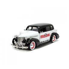 ماشین فلزی 1939 Chevy Master Deluxe و فیگور فلزی آقای مونوپولی با مقیاس 1:24, image 5