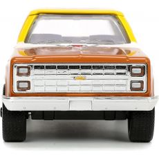 ماشین فلزی Chevy K5 Blazer 1980 و فیگور فلزی باب اسفنجی با مقیاس 1:32, image 6