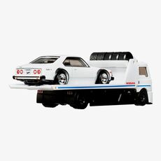 پک 3 تایی ماشین های Premium به همراه کامیون Hot Wheels مدل Nissan, image 4