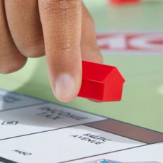 بازی فکری مونوپولی Monopoly اورجینال مدل کلاسیک به همراه نگهدارنده, image 6