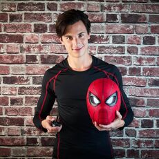 ماسک ویژه اسپایدرمن اکسپرسیو سری  Marvel Legends به همراه ریموت کنترل, image 