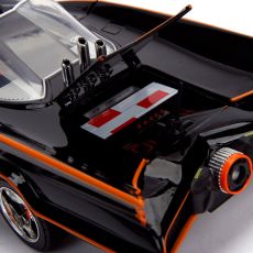 ماشین کلاسیک Batmobile و فیگورهای فلزی رابین و بتمن با مقیاس 1:18, image 4