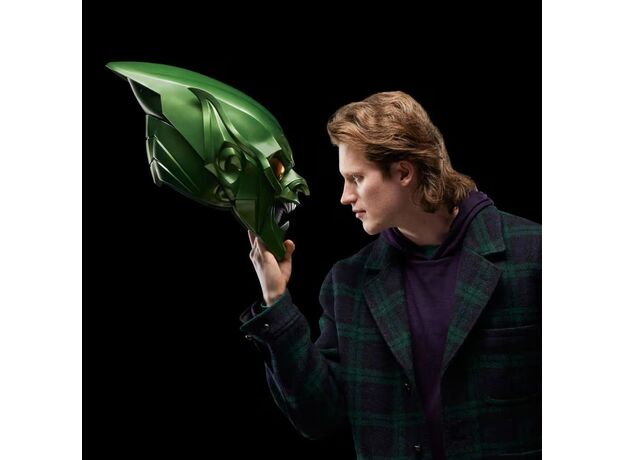 کلاه ویژه گرین گابلین در مقیاس 1:1 سری Marvel Legend, image 2