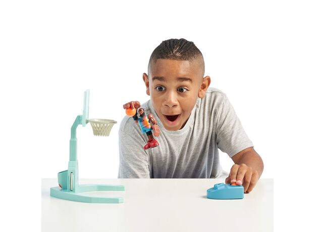 بازی بسکتبال شوت و دانک زدن همراه با لبران جیمز, image 2