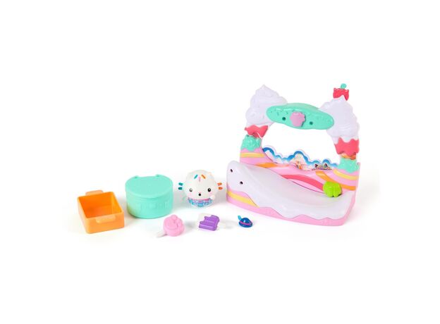 ست بازی بالکن خانه عروسکی گبی Gabby’s Dollhouse همراه با کیکی کت, image 6