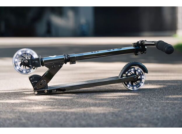 اسکوتر اسپرایت جمع شو مایکرو Micro با چرخ های چراغ دار مدل مشکی نئوکروم, image 7