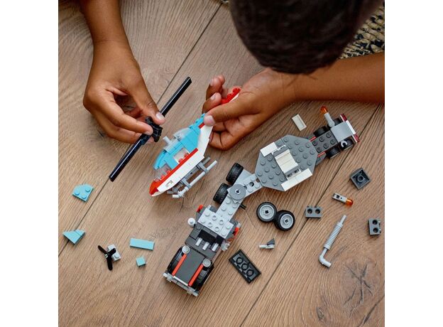 لگو کریتور 3 در 1 مدل کامیون حمل هلی کوپتر (31146), image 7