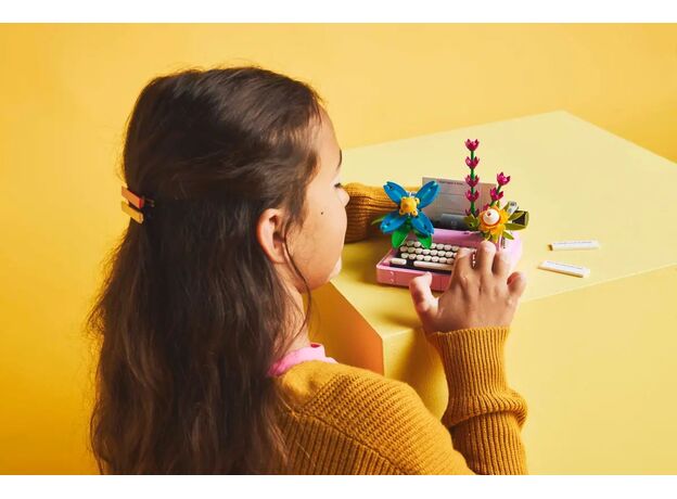 لگو کریتور 3 در 1 مدل ماشین تحریر همراه با گل ها (31169), image 3