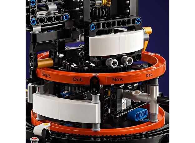 لگو تکنیک مدل سیاره زمین و ماه در مدار (42179), image 11