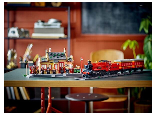 لگو هری پاتر مدل قطار هاگوارتز اکسپرس در ایستگاه هاگزمید (76423), image 3