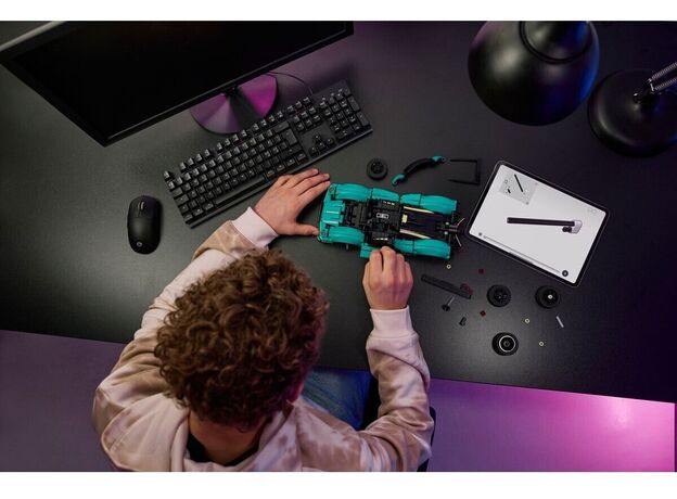 لگو تکنیک مدل استون مارتین والکری (42208), image 7