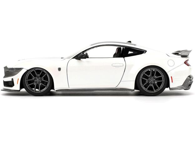 ماشین فلزی فورد موستانگ Dark Horse سری Pink Slips مدل سفید با مقیاس 1:24, image 6