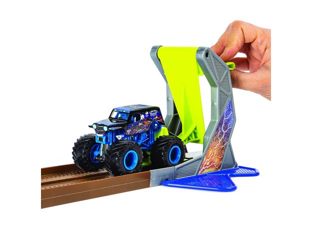 ماشین Monster Jam مدل Zombie به همراه پیست پرش با مقیاس 1:64, image 4