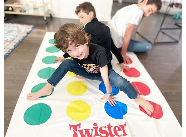 بازی گروهی توئیستر Twister, image 12