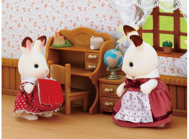 ست میز و صندلی به همراه عروسک خرگوش Sylvanian Families, image 2